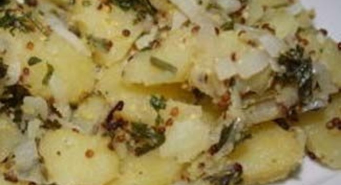 Горячий картофельный салат