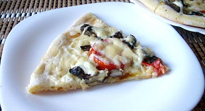 Пицца с грибами