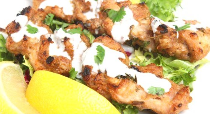 Бараньи шашлыки в марокканских специях с йогуртово-мятным соусом