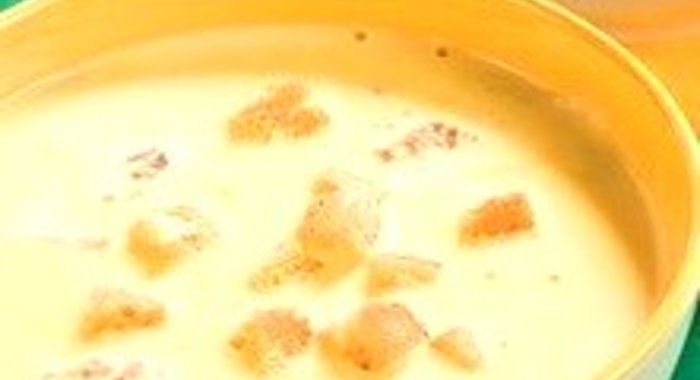 Сырный суп с копченостями