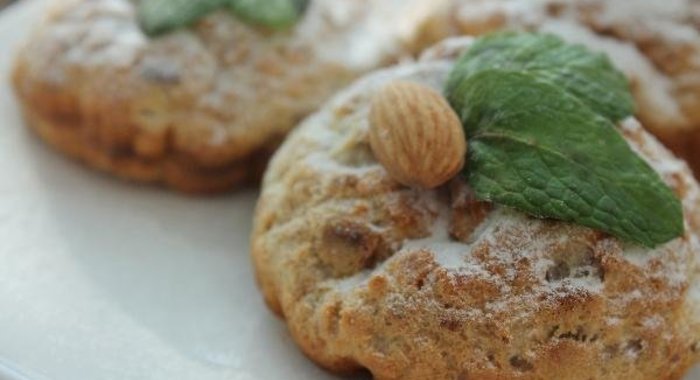 Пирожные с миндалем