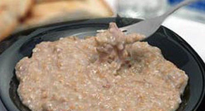 Ариса или каша из дробленной пшеницы с мясом