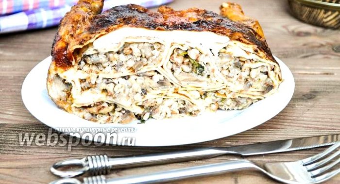 Курица фаршированная блинами