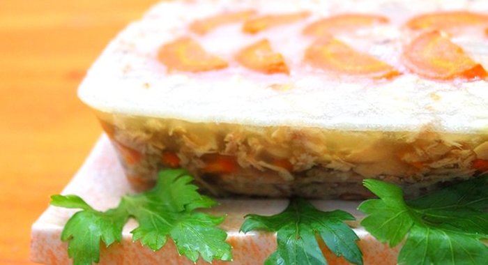 Куриный холодец в мультиварке редмонд