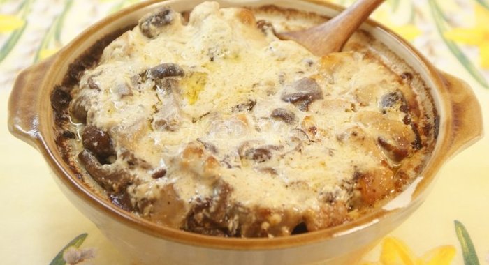 Овощной суп в горшочке с цыпленком