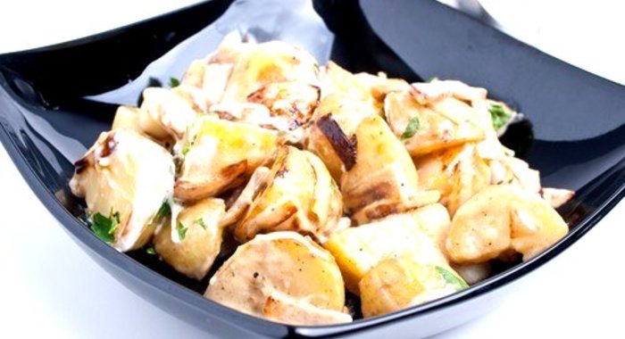 Теплый картофельный салат на гриле
