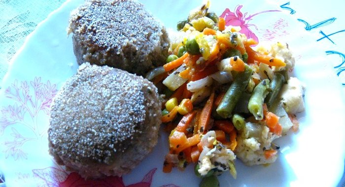 Тефтели из чечевицы с картофелем