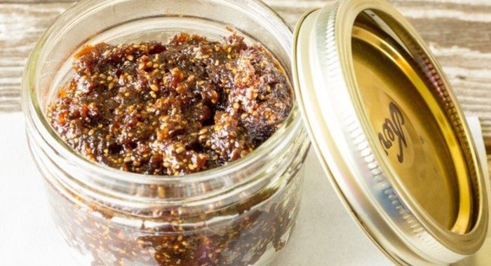 Джем из инжира и чиа