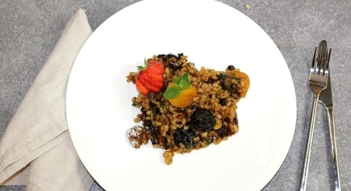 Перловка с сухофруктами