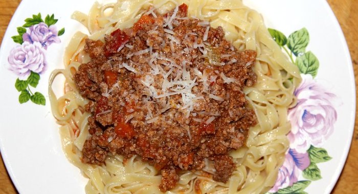 Тальятелле с рагу по‑болонски