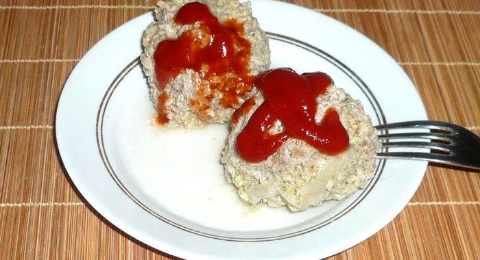 Тефтели с пшеном и яблоком