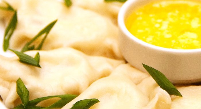 Соленые вареники с творогом и зеленью