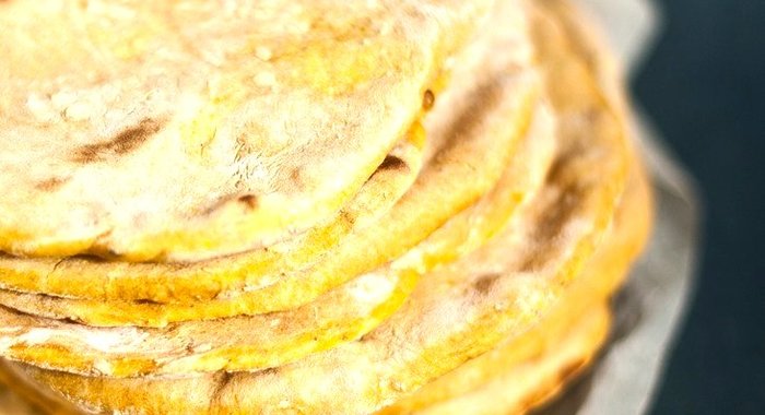 Постная тыквенная лепешка с кунжутом