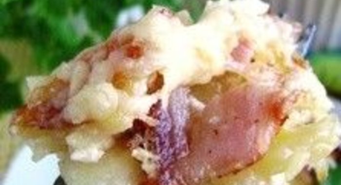 Сочная запеканка из картофеля с грудинкой