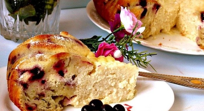 Пирог с творожной начинкой