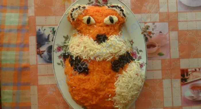 Салат Лисичка с грибами под шубой