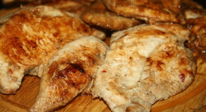 Куриные грудки-гриль в пикантном маринаде