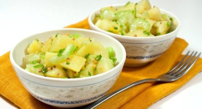Картофельный салат с сельдереем