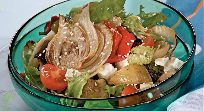 Бульон с яйцом