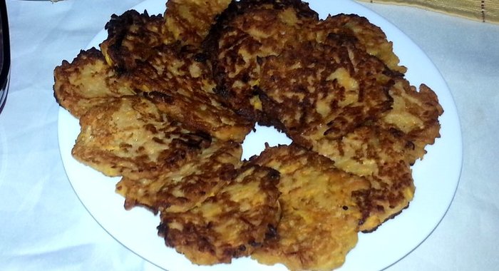 Морковно-яблочные оладьи