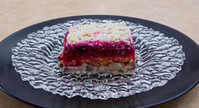 Традиционная селедка под шубой