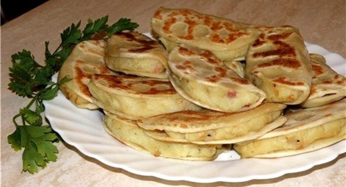 Кыстыбый с картофелем из пельменного теста