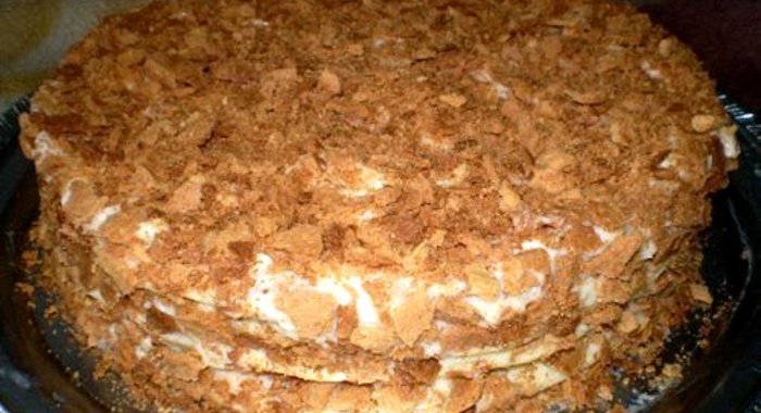 «Наполеон» с заварным кремом и сгущенкой