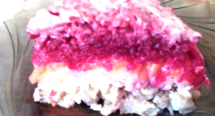 Классическая сельдь под шубой с домашним майонезом