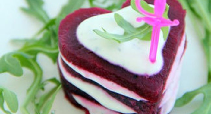 Канапе из свеклы с творожным кремом