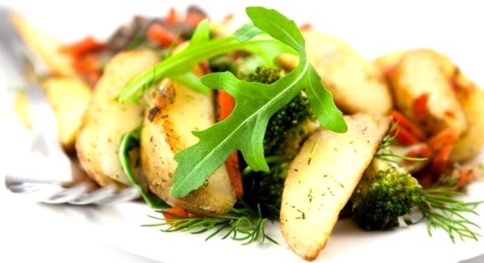 Картофельный салат на гриле со шнитт-луком