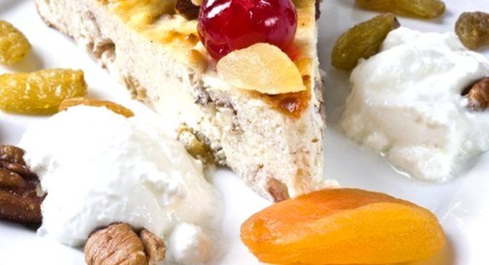 Сливочная пасха с орехами, цукатами и цедрой