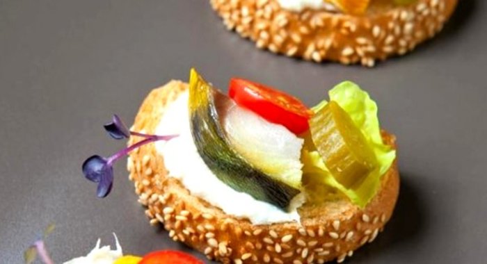 Канапе из скумбрии