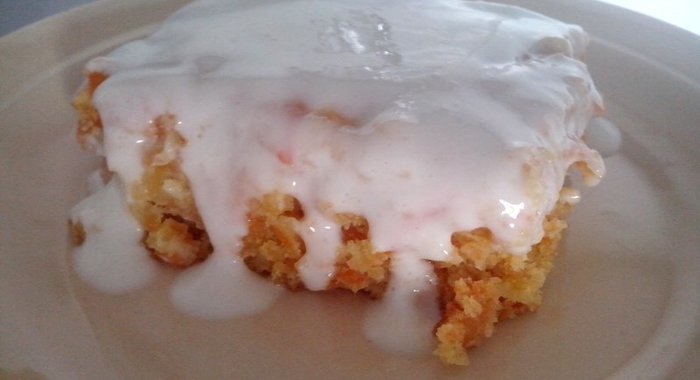 Морковный бисквит со сметанным кремом