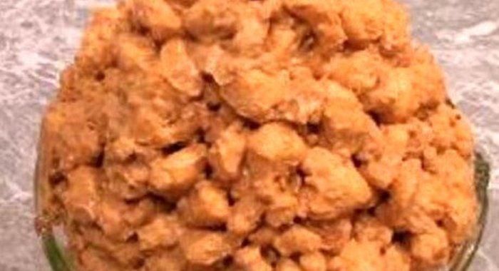 Торт «Муравейник» с вареной сгущенкой