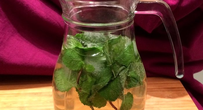 Лимонад из яблочной газировки (Кolsyrad äppeldryck)