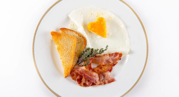 Яичница с необычным желтком