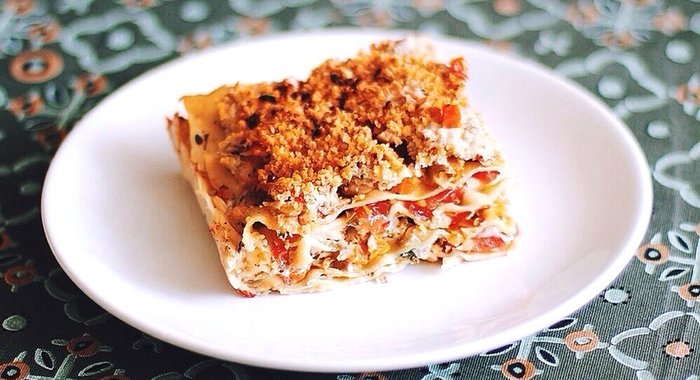 Овощная лазанья с брокколи и цветной капустой