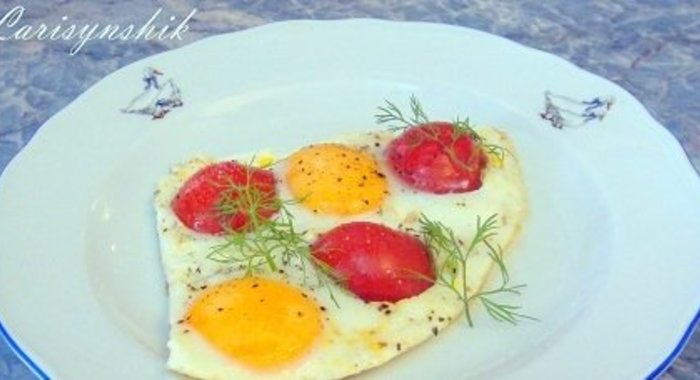 Яичница с помидорами