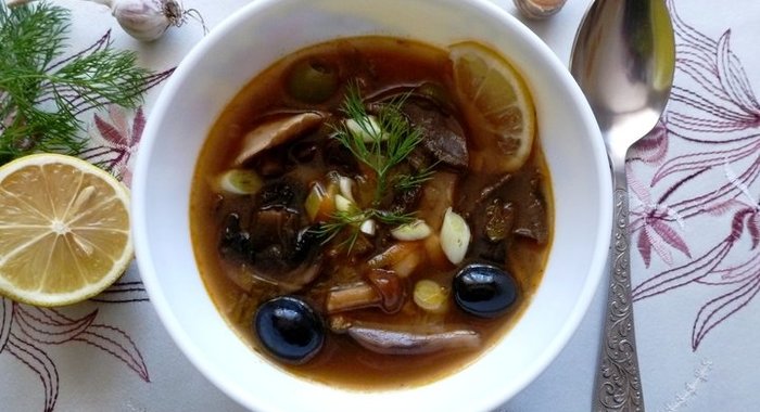 Сборная грибная солянка