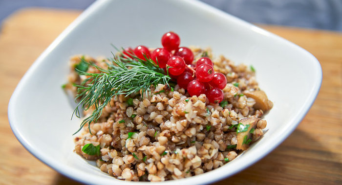 Гречка с белыми грибами и шампиньонами