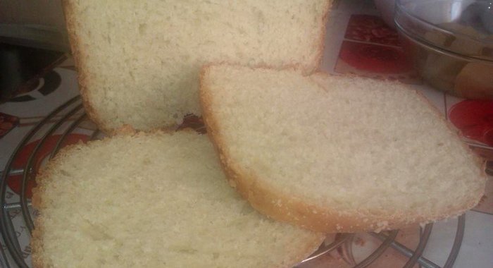 Миндальный белый хлеб в хлебопечке
