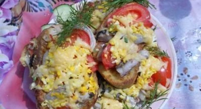 Жареные бутерброды с помидорами и сыром