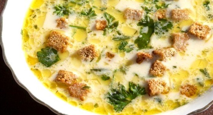 Сырный суп с шампиньонами и сухариками