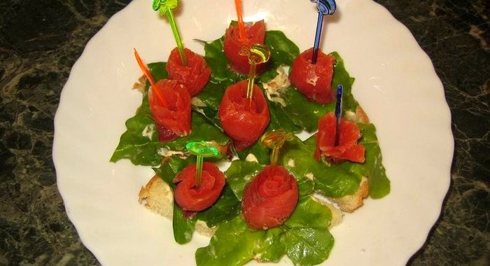 Канапе из красной рыбы
