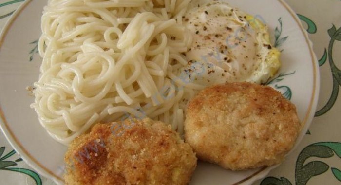 Куриные котлеты с кабачком цуккини