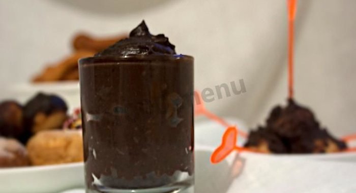 Шоколадный крем для торта