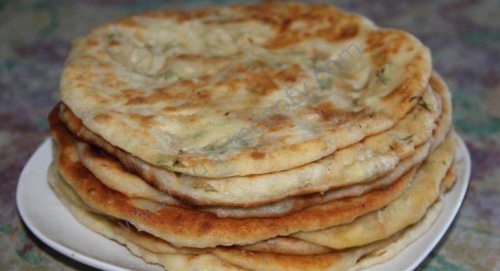 Сырные лепешки для завтрака за 15 минут
