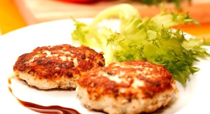 Куриные котлеты с шампиньонами