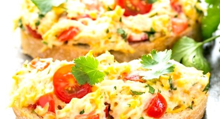 Бутерброды с консервированной курицей