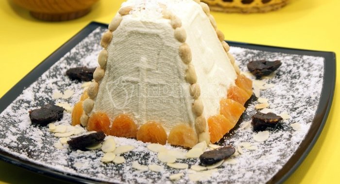 Пасха творожная с кокосовой стружкой
